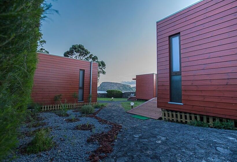 تختخواب و صبحانه Alluar Lodge