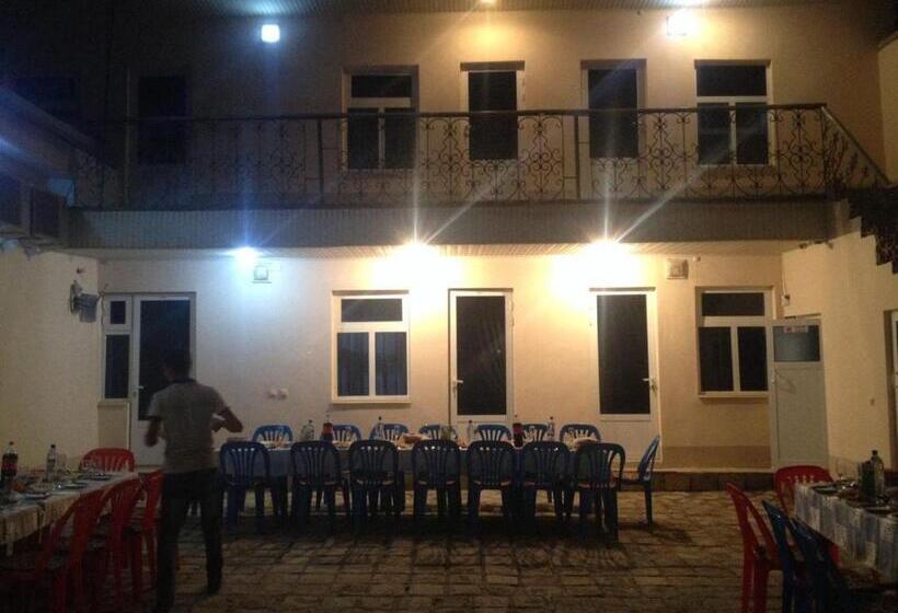 酒店 Bukhara House