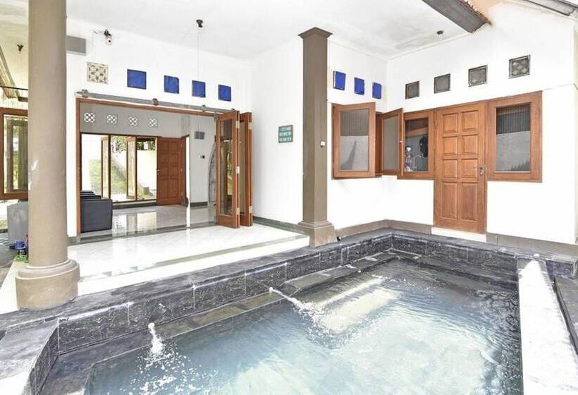 Отель Cozy Residence Wedasari Bali