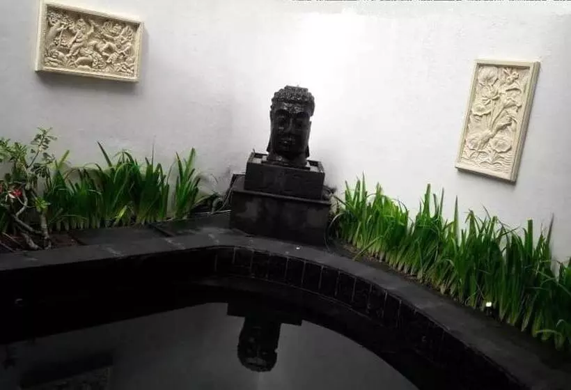 هتل Cozy Residence Wedasari Bali