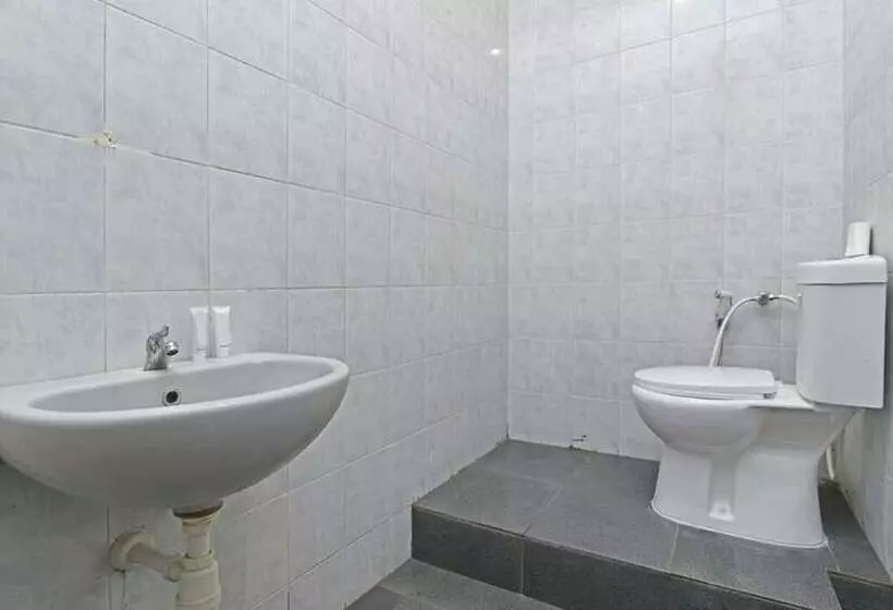 هتل Cozy Residence Wedasari Bali