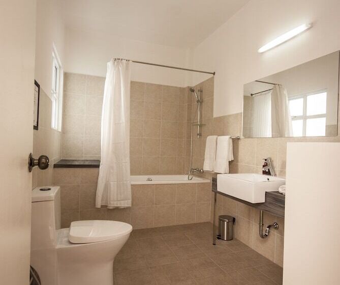 هتل Evexia Beach Collection   A Premium Wellness Retreat