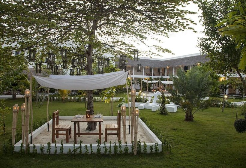 هتل Evexia Beach Collection   A Premium Wellness Retreat