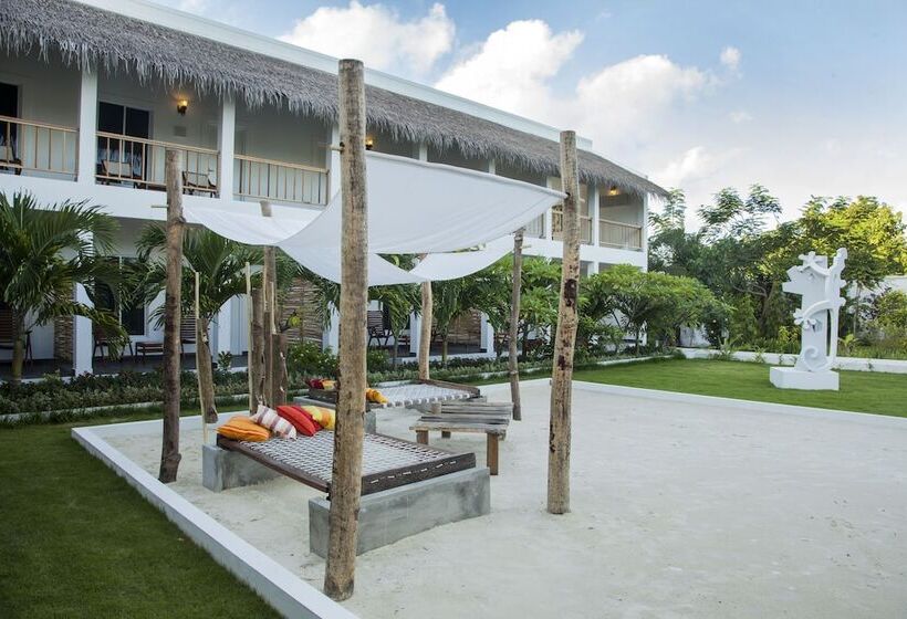 هتل Evexia Beach Collection   A Premium Wellness Retreat