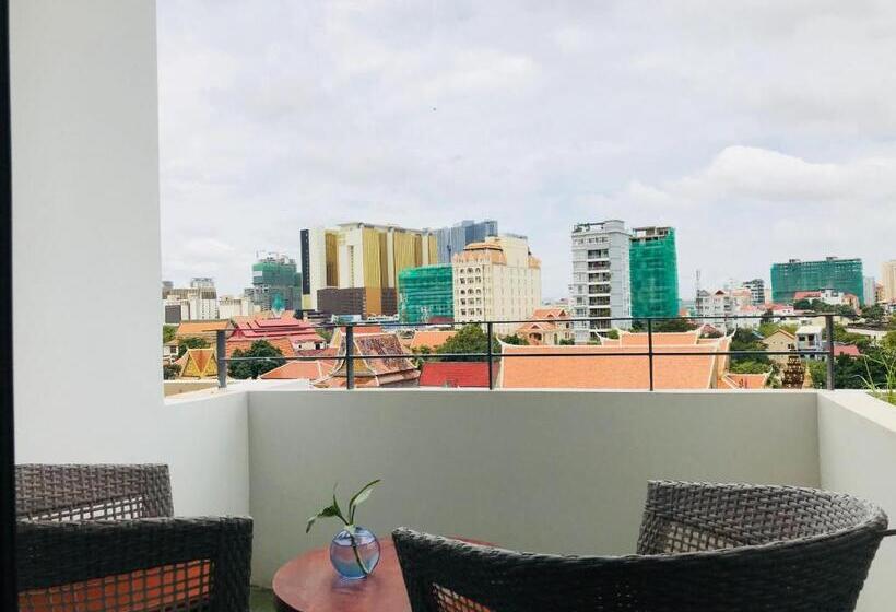 בית מלון כפרי Penh House