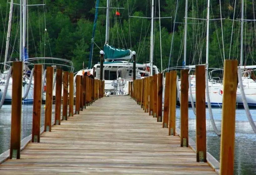 Palmiye Hotel & Marina