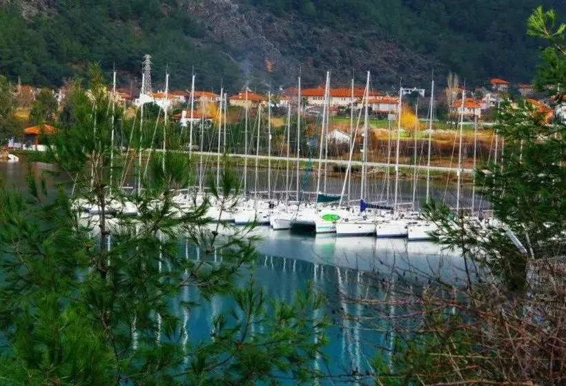 Palmiye Hotel & Marina
