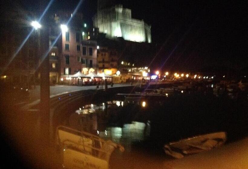 ペンション Affittacamere La Baia Di Lerici