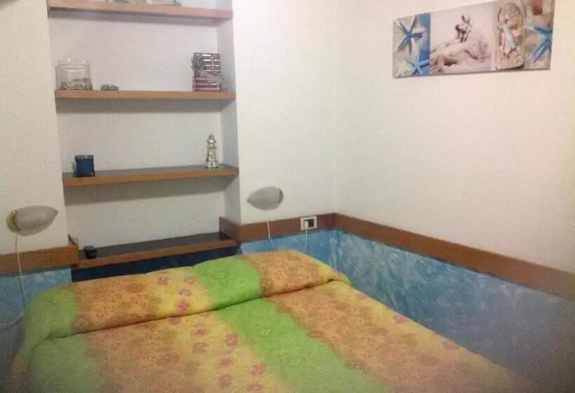 Majatalo Affittacamere La Baia Di Lerici