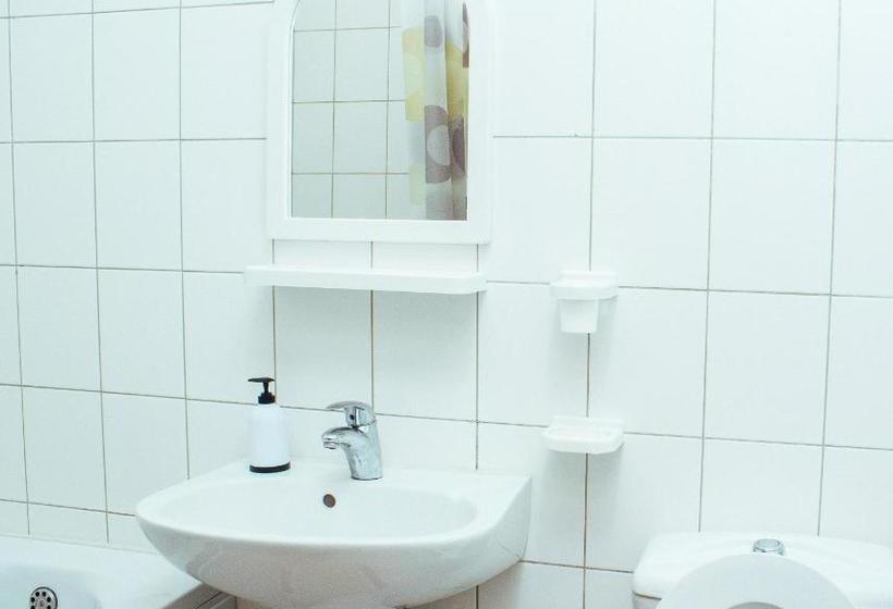 Roman Garden Apartment