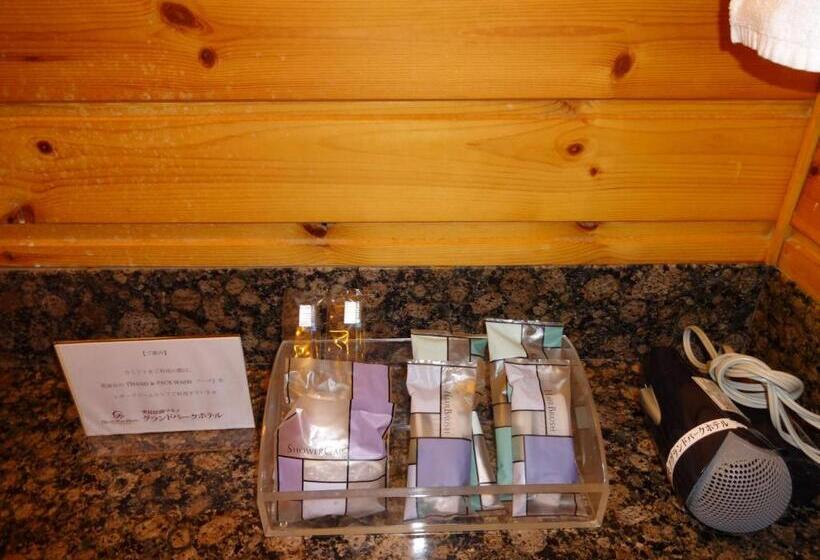 Grand Park Hotel Okubiwako Makino