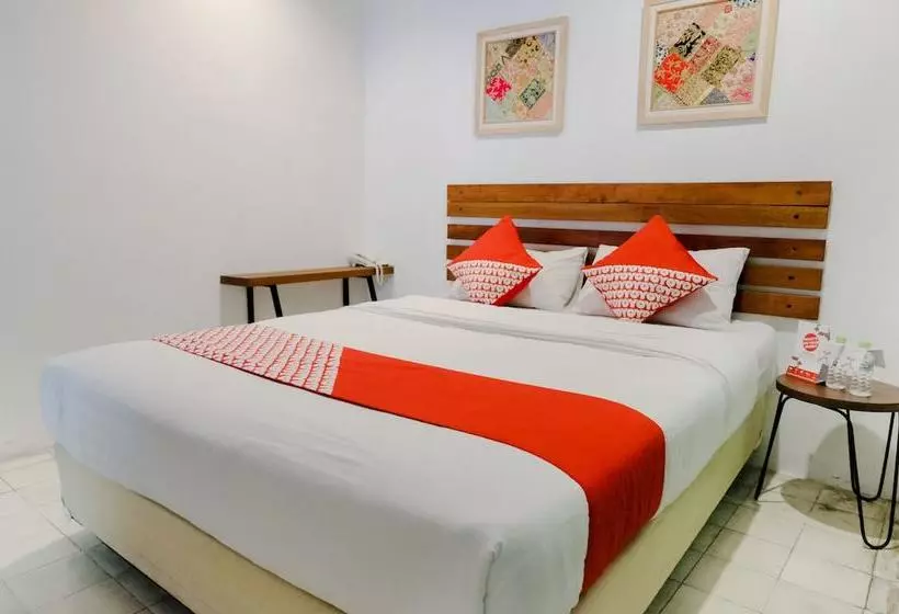 Hotelli Augustina Home By Oyo Rooms