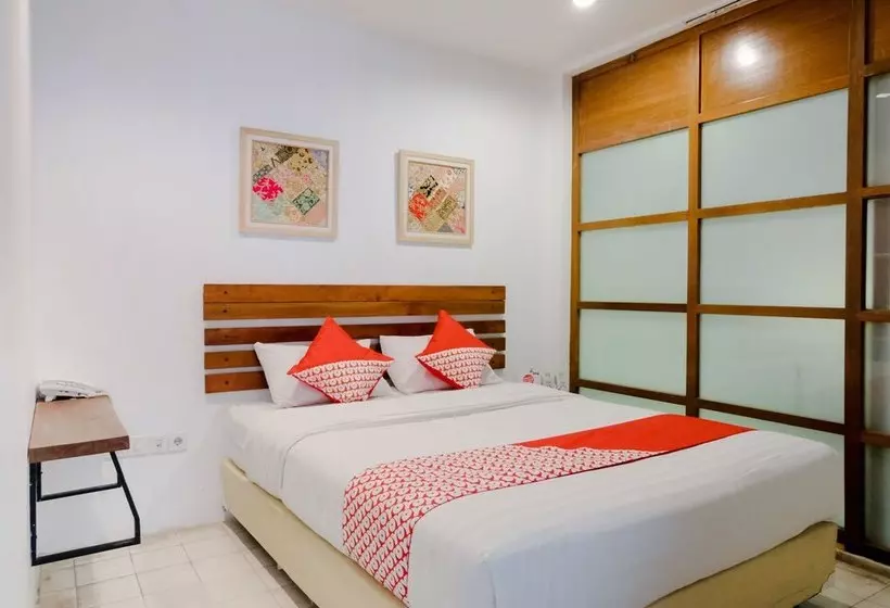 Hotelli Augustina Home By Oyo Rooms