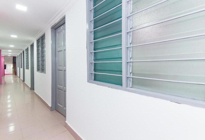 Hotel Oyo 506 Mah Lanu 2