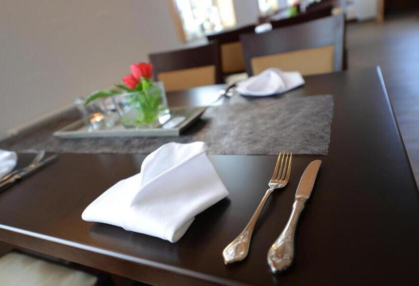 Hotel Der Bayerische Hof