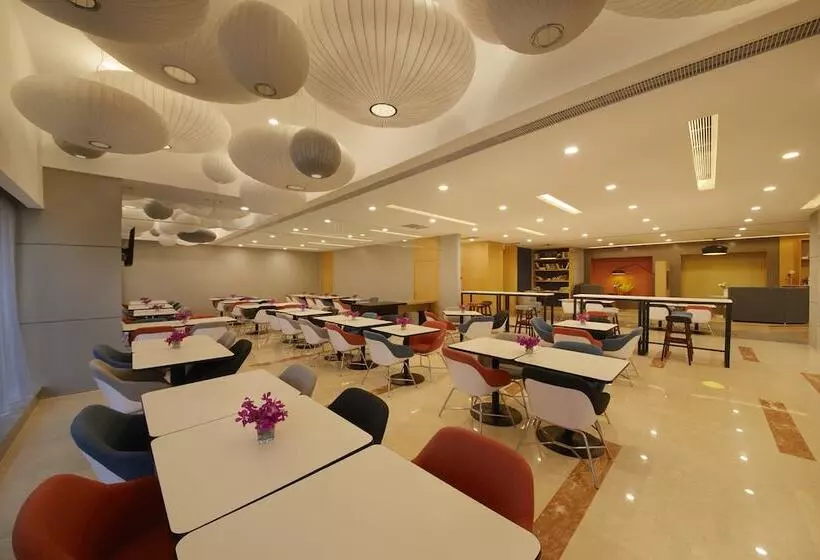 ホテル Holiday Inn Express Zhengzhou Zhengdong, An Ihg