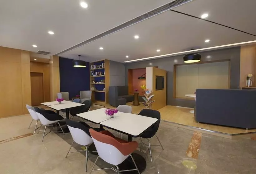 ホテル Holiday Inn Express Zhengzhou Zhengdong, An Ihg