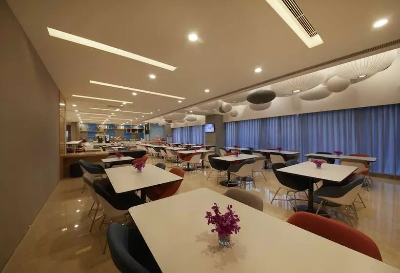 ホテル Holiday Inn Express Zhengzhou Zhengdong, An Ihg