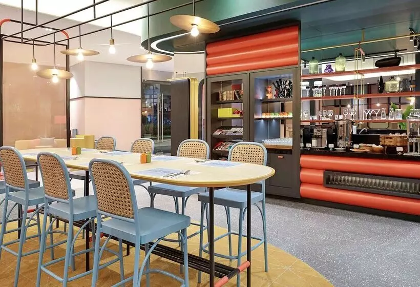 ホテル Ibis Styles Jakarta Tanah Abang