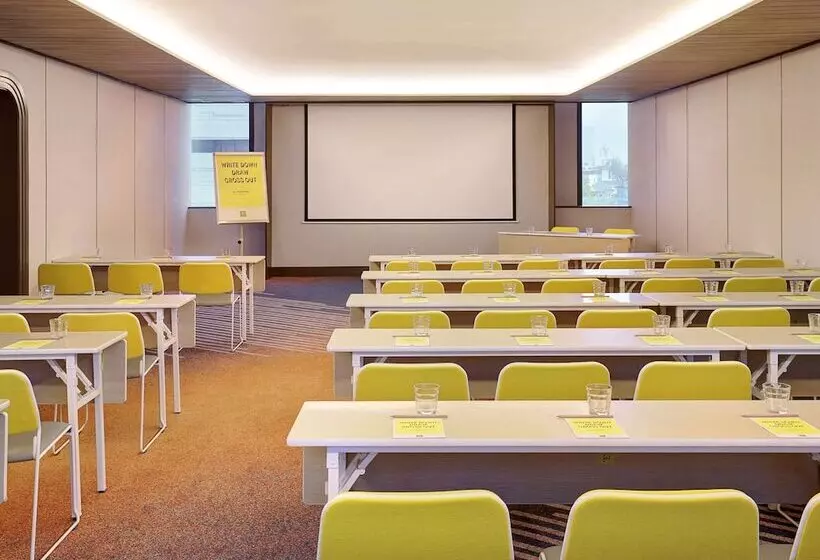 ホテル Ibis Styles Jakarta Tanah Abang