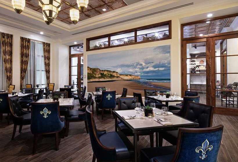 Higgins Hotel, Official Hotel Of The National Wwii Museum, Curio Collection By Hilton