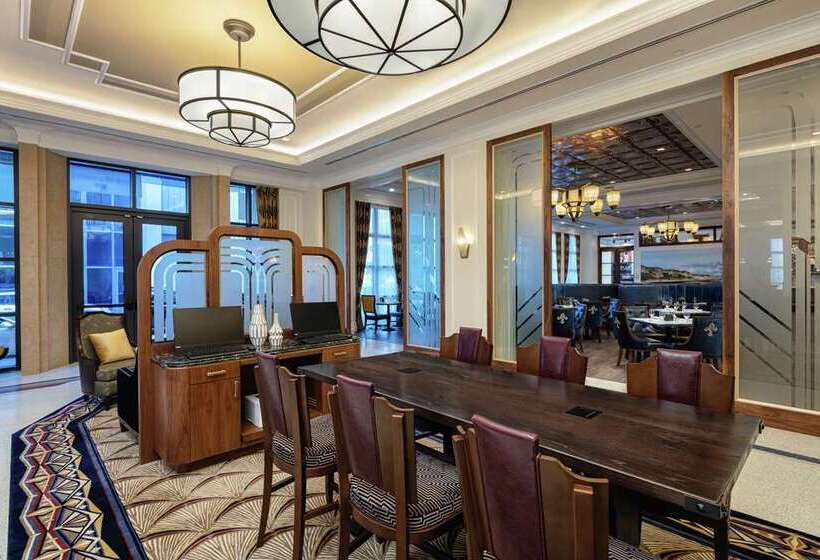Higgins Hotel, Official Hotel Of The National Wwii Museum, Curio Collection By Hilton