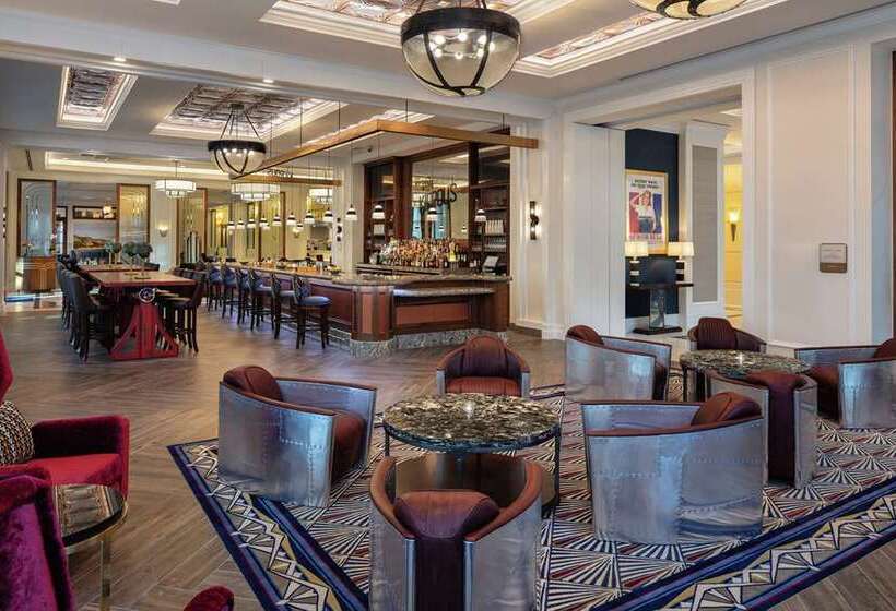 Higgins Hotel, Official Hotel Of The National Wwii Museum, Curio Collection By Hilton