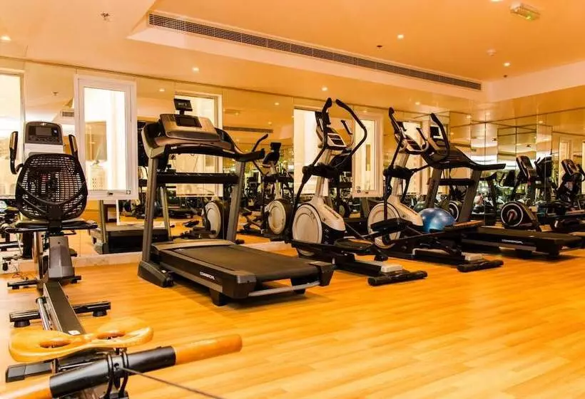 City Park Hotel Apartments