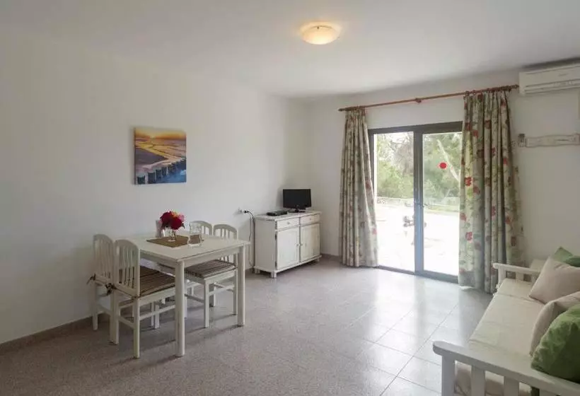 Apartamentos Playamar  Formentera Break