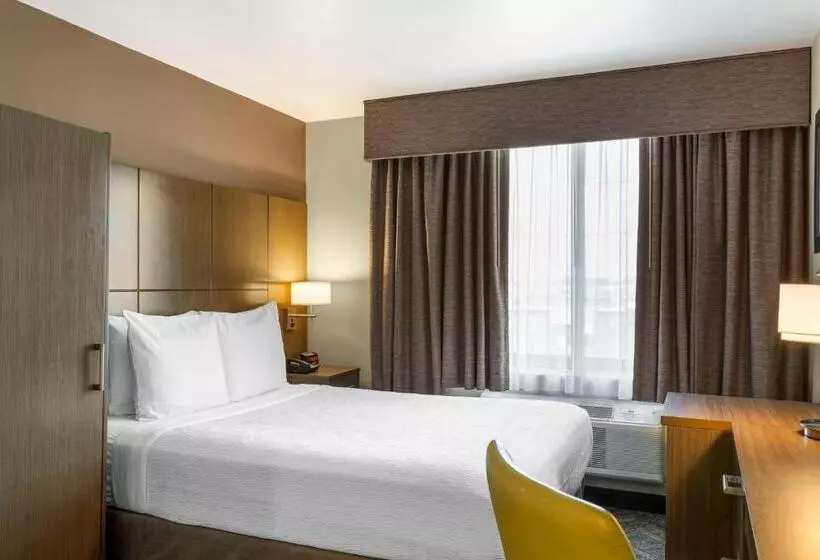 Hotelli Best Western Brooklynconey Island Inn