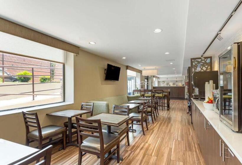 فندق Best Western Brooklynconey Island Inn