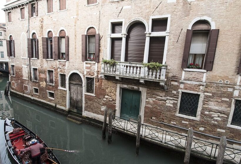 مسافرخانه Da Bruno Homes