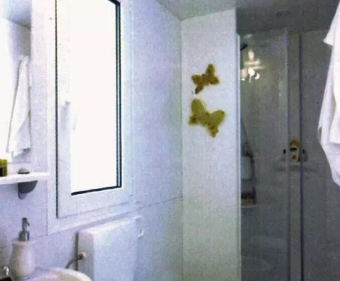 Hotelli Victoria Mobilehome Jezera Village Holiday Resort