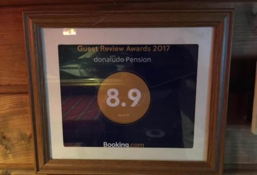 פונדק Donaludo Pension