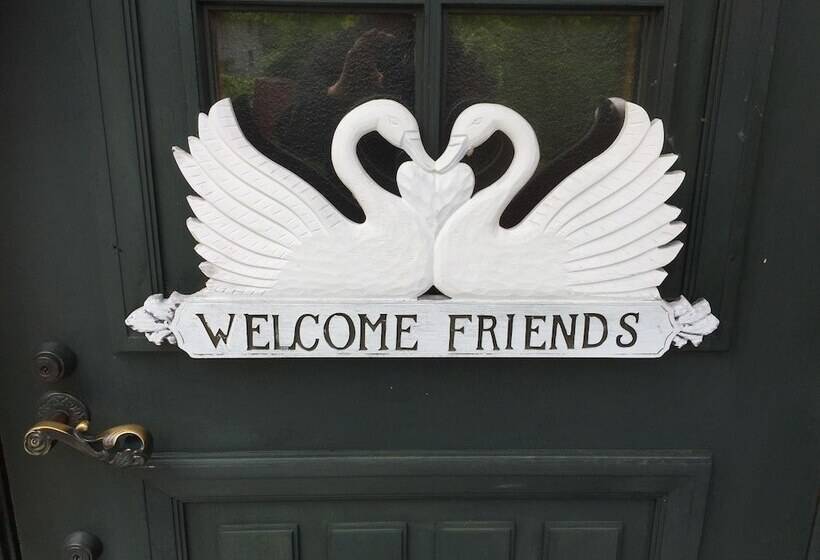 פונדק Donaludo Pension