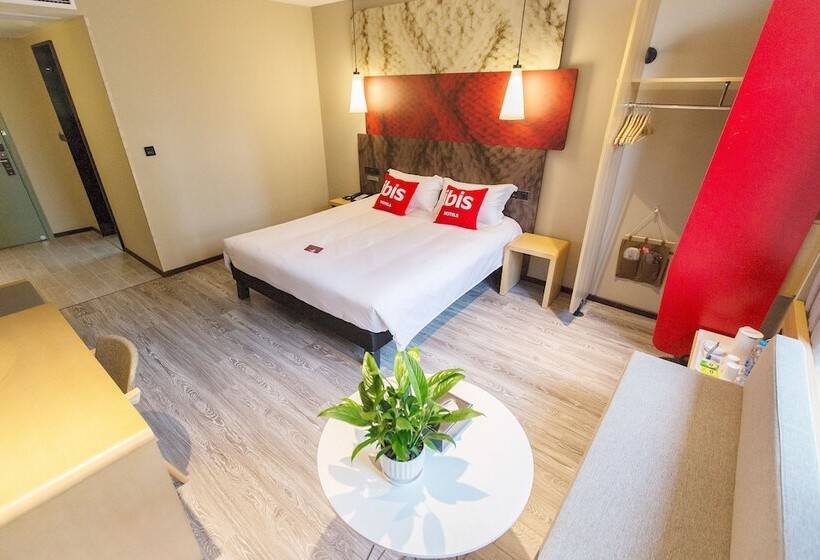 فندق Ibis Neijiang North Railway Station