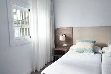 هتل Flats Friends Mar Blau