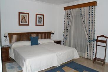 בית מלון כפרי Caico's