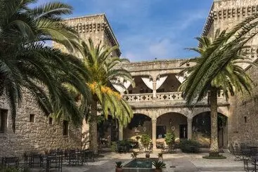 Parador De Jarandilla De La Vera
