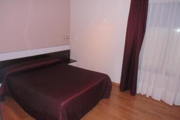 فندق Area De Servicio Villamartín