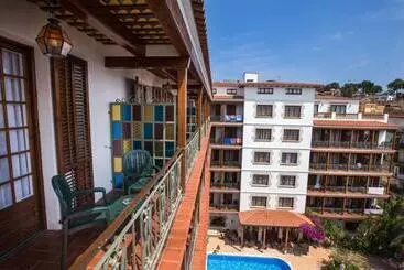 ホテル La Carolina