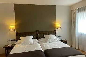 Parador De Puebla De Sanabria