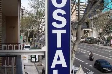 Отель Hostal El Carmen