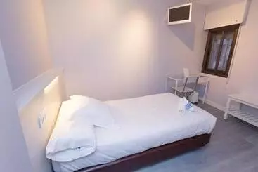 בית מלון כפרי Hostal Viena