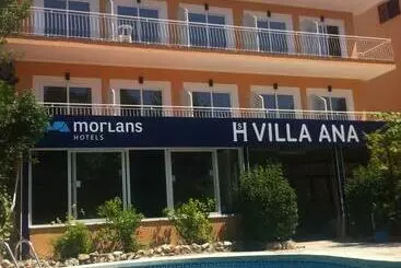ホテル Villa Ana
