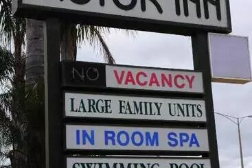 Отель Mildura Plaza Motor Inn