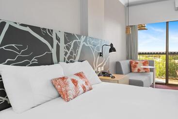 The Plaza Hotel Kalgoorlie