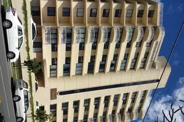 Kirribilli Riverfront Apartments