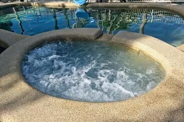 Billabong Lodge Motel