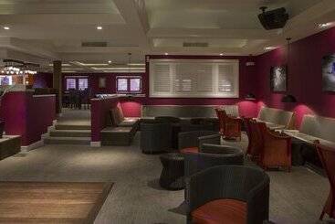 هتل St. James S Club Resort All Inclusive